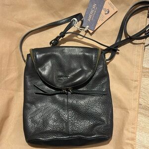 American Leather Co. Hampton Large Zip Around Crossbody